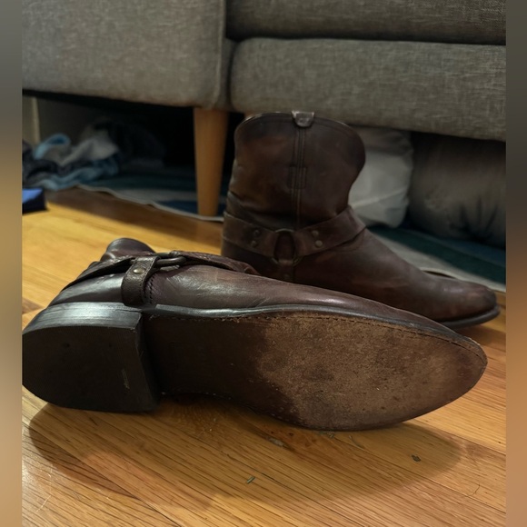 Frye Wyatt Harness brown boot - Picture 2 of 3